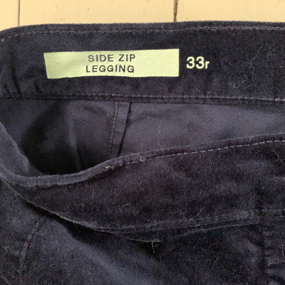 Gap Women’s Velvet skinny pant- 33 - Picture 2 of 4